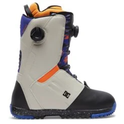 DC Control 2023 -Ski Supplies Shop dc control 2023 off white side